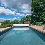 Agreable Maison Avec Piscine Proche Des Cevennes فيلة *