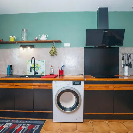 Agreable Maison Avec Piscine Proche Des Cevennes Willa