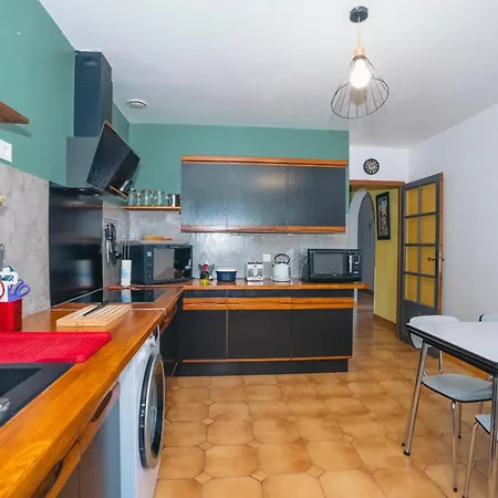 Agreable Maison Avec Piscine Proche Des Cevennes Willa