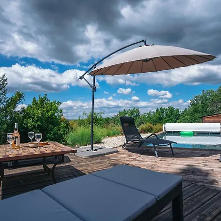 Willa Agreable Maison Avec Piscine Proche Des Cevennes
