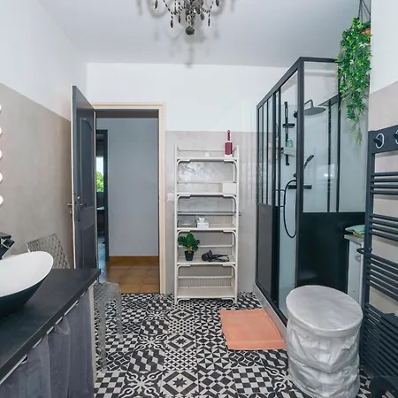 Agreable Maison Avec Piscine Proche Des Cevennes * Rochegude (Gard)