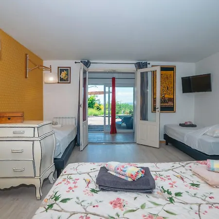 Agreable Maison Avec Piscine Proche Des Cevennes Willa Rochegude (Gard)