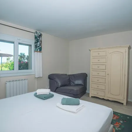 Agreable Maison Avec Piscine Proche Des Cevennes *